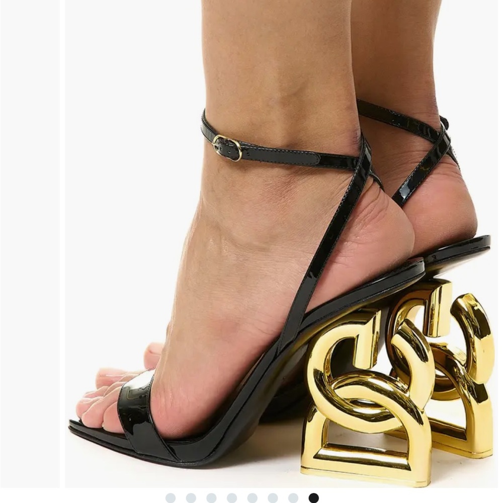 *Brand New* Patent leather sandals with DG Pop heel
